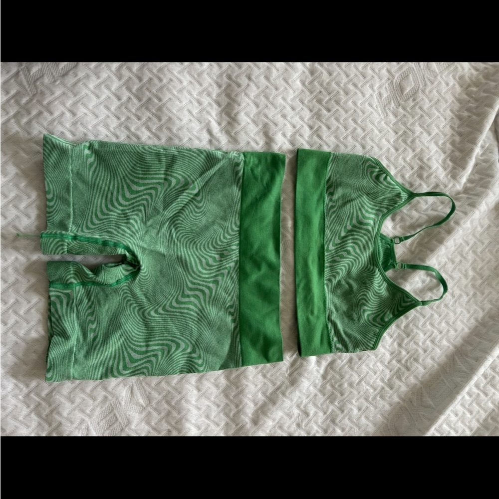 Green Patterned Activewear Set